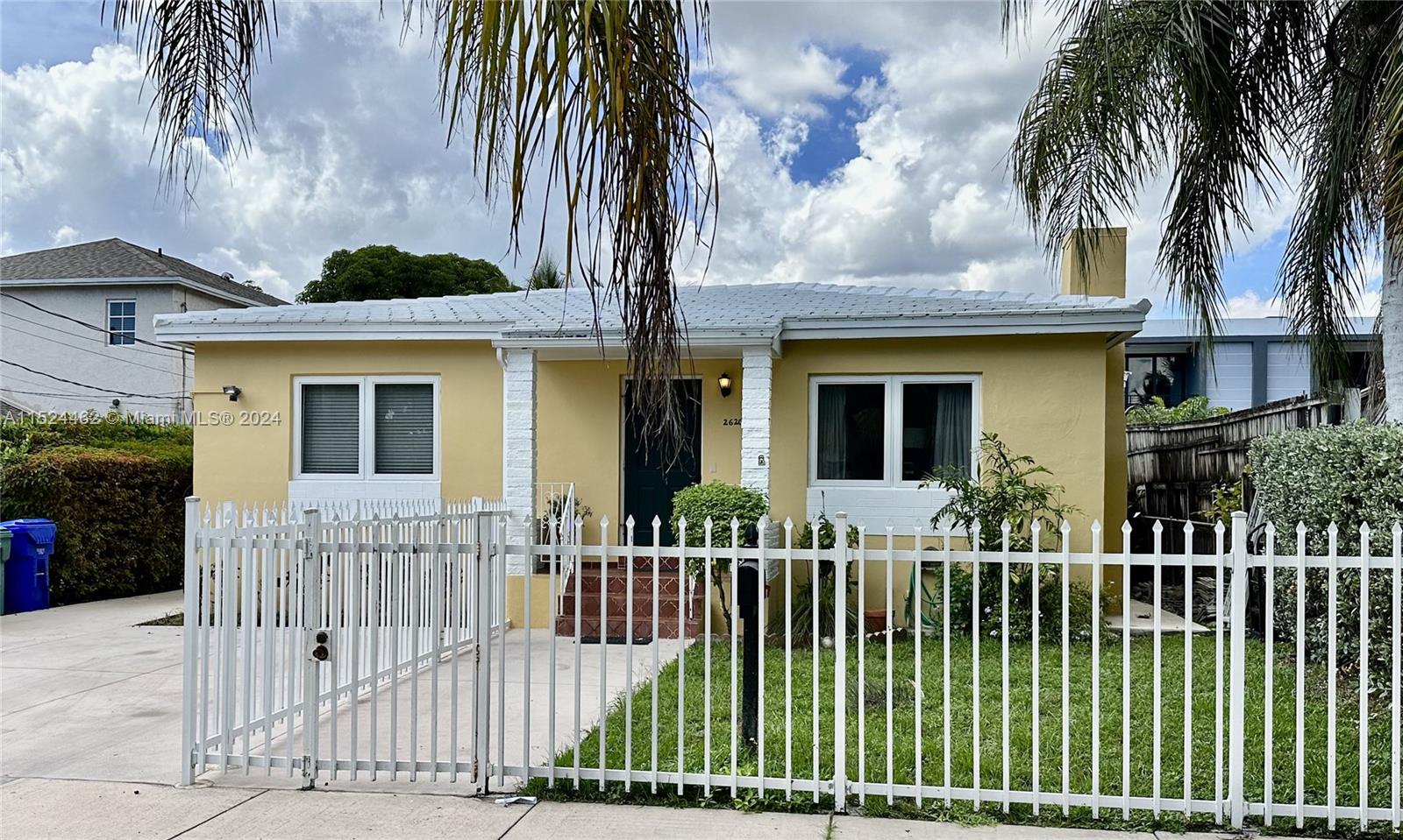2620 SW 31st Ave #. For Sale A11524462, FL