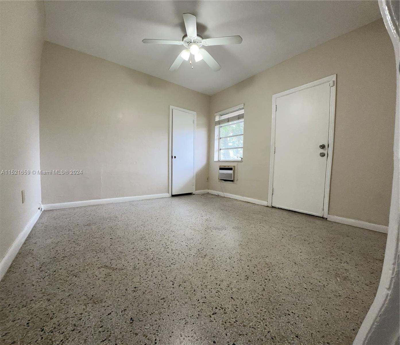 2215 NE 172nd St 3, North Miami Beach, Florida 33160, 3 Bedrooms Bedrooms, ,1 BathroomBathrooms,Residentiallease,For Rent,2215 NE 172nd St 3,A11521659