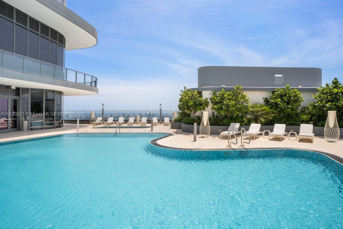 1000 Brickell Plz UPH6202, Miami, Florida 33131, 6 Bedrooms Bedrooms, ,5 BathroomsBathrooms,Residential,For Sale,1000 Brickell Plz UPH6202,A11523521