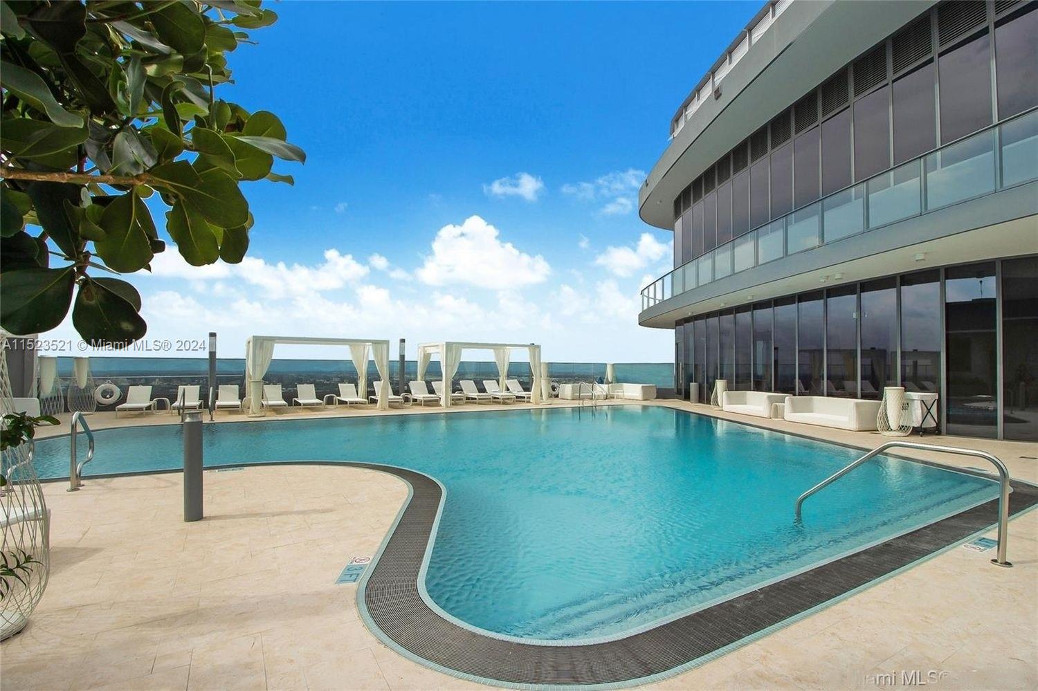 1000 Brickell Plz UPH6202, Miami, Florida 33131, 6 Bedrooms Bedrooms, ,5 BathroomsBathrooms,Residential,For Sale,1000 Brickell Plz UPH6202,A11523521