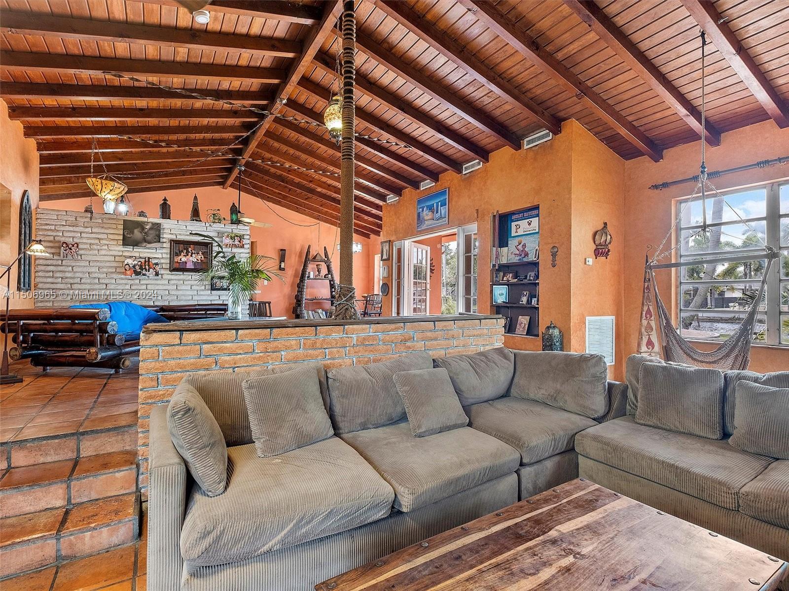 11300 Griffing Blvd, Biscayne Park, Florida 33161, 4 Bedrooms Bedrooms, ,3 BathroomsBathrooms,Residentiallease,For Rent,11300 Griffing Blvd,A11506965