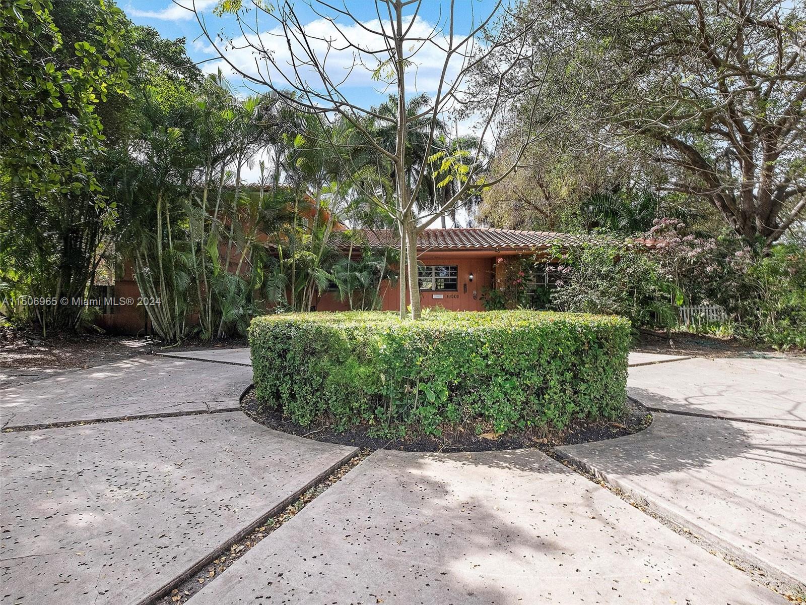 11300 Griffing Blvd, Biscayne Park, Florida 33161, 4 Bedrooms Bedrooms, ,3 BathroomsBathrooms,Residentiallease,For Rent,11300 Griffing Blvd,A11506965