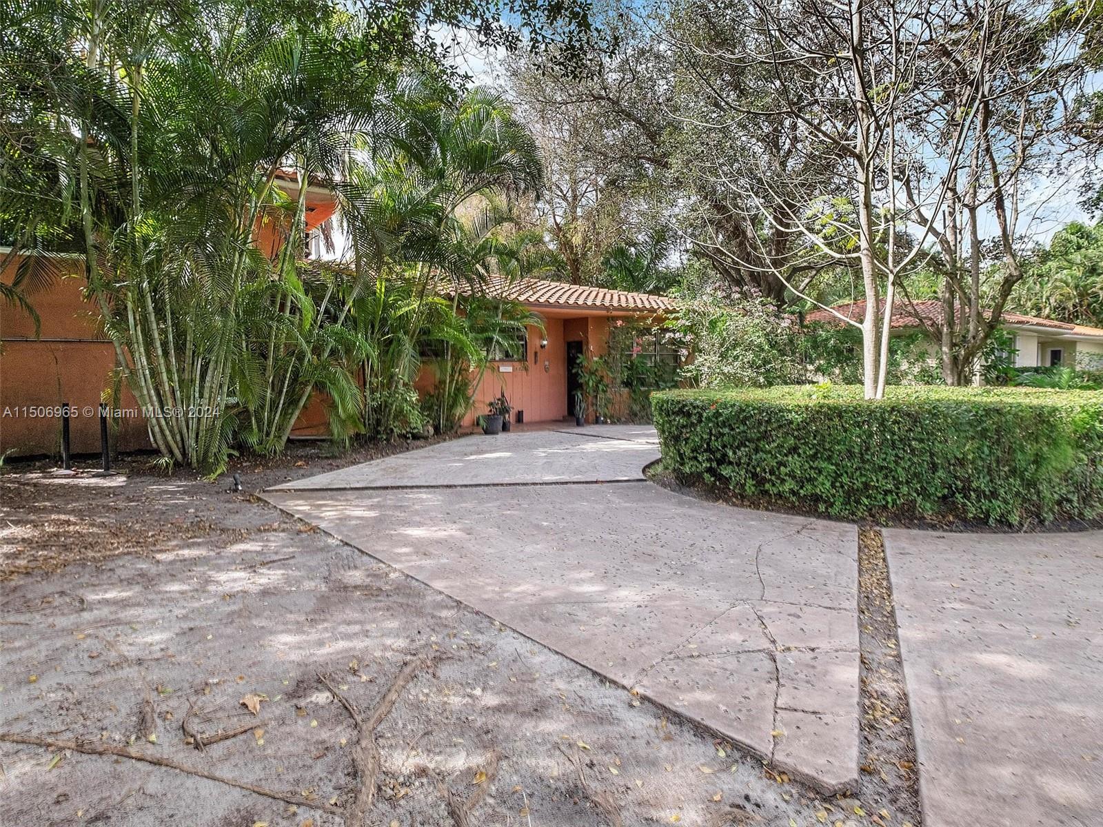 11300 Griffing Blvd, Biscayne Park, Florida 33161, 4 Bedrooms Bedrooms, ,3 BathroomsBathrooms,Residentiallease,For Rent,11300 Griffing Blvd,A11506965