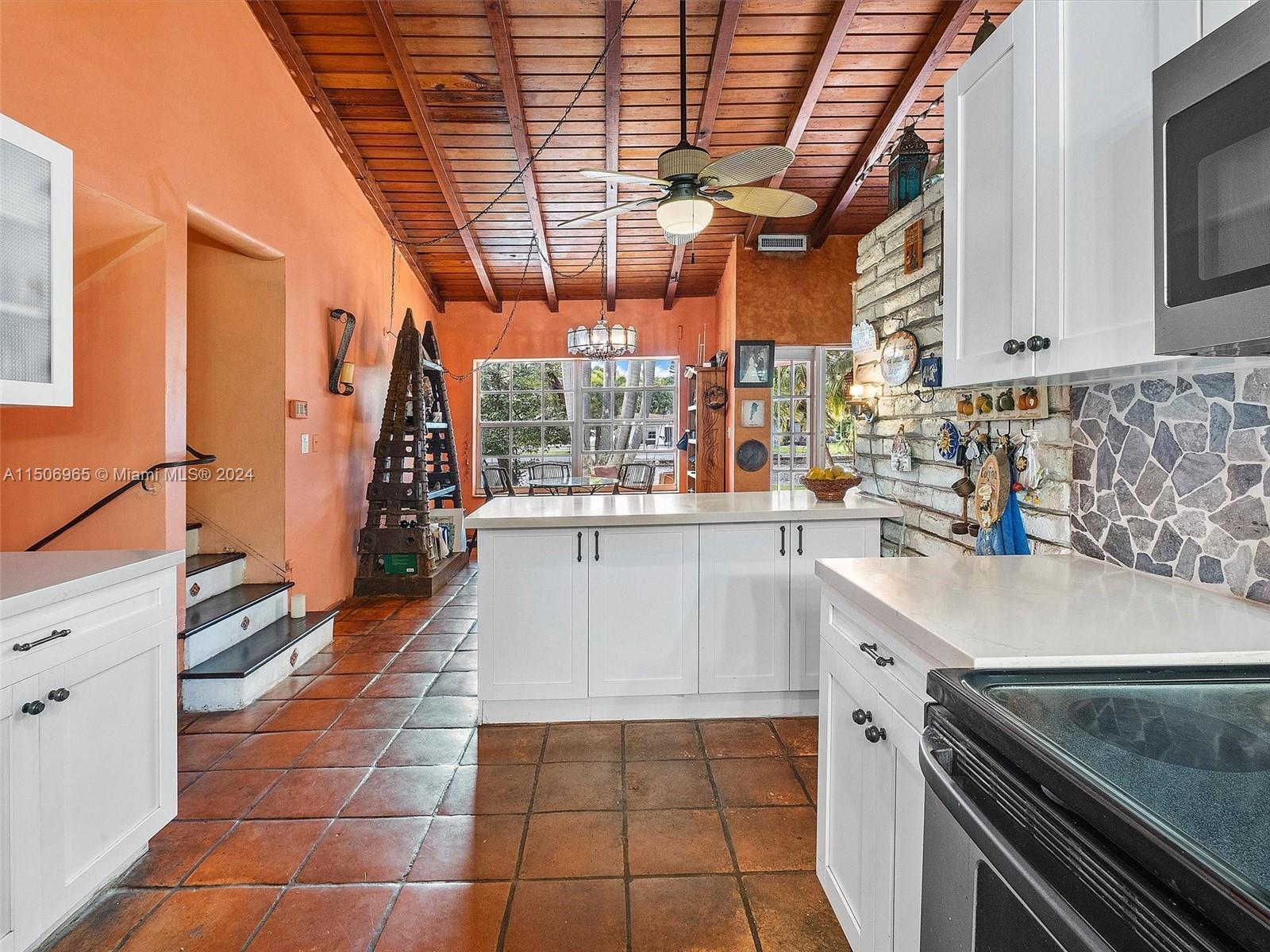 11300 Griffing Blvd, Biscayne Park, Florida 33161, 4 Bedrooms Bedrooms, ,3 BathroomsBathrooms,Residentiallease,For Rent,11300 Griffing Blvd,A11506965