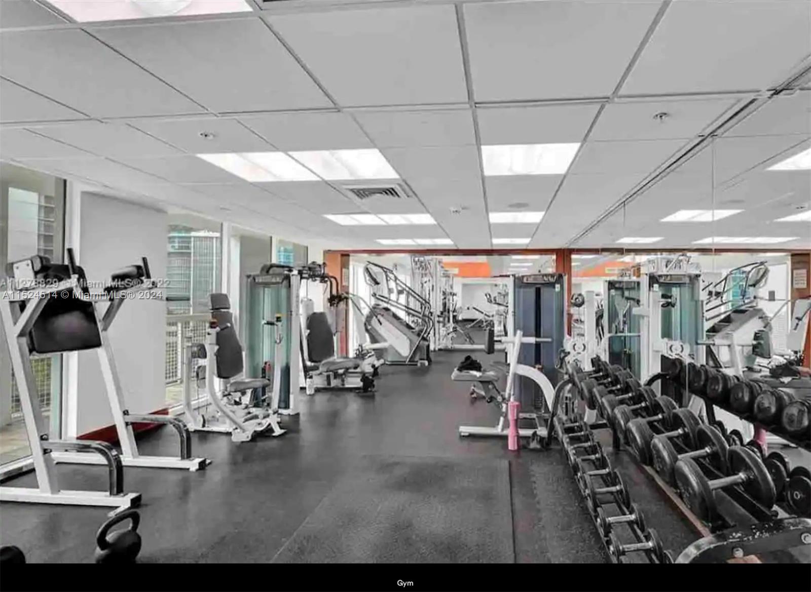 41 SE 5th St 2207, Miami, Florida 33131, 2 Bedrooms Bedrooms, ,2 BathroomsBathrooms,Residentiallease,For Rent,41 SE 5th St 2207,A11524514