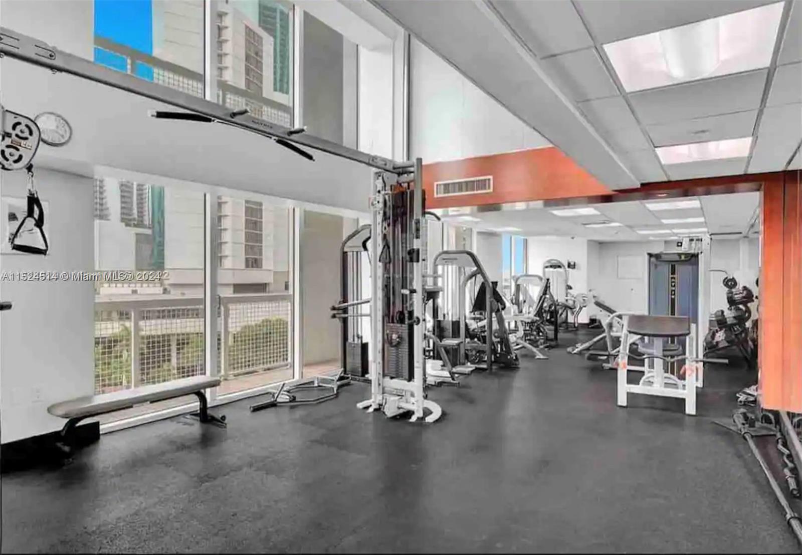 41 SE 5th St 2207, Miami, Florida 33131, 2 Bedrooms Bedrooms, ,2 BathroomsBathrooms,Residentiallease,For Rent,41 SE 5th St 2207,A11524514