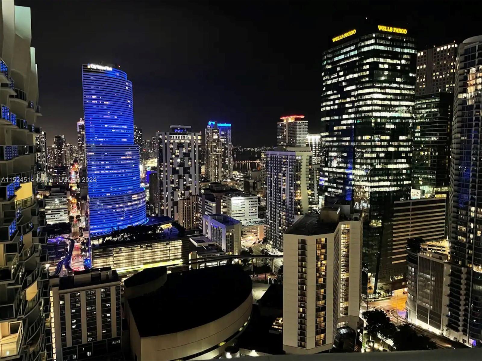 41 SE 5th St 2207, Miami, Florida 33131, 2 Bedrooms Bedrooms, ,2 BathroomsBathrooms,Residentiallease,For Rent,41 SE 5th St 2207,A11524514