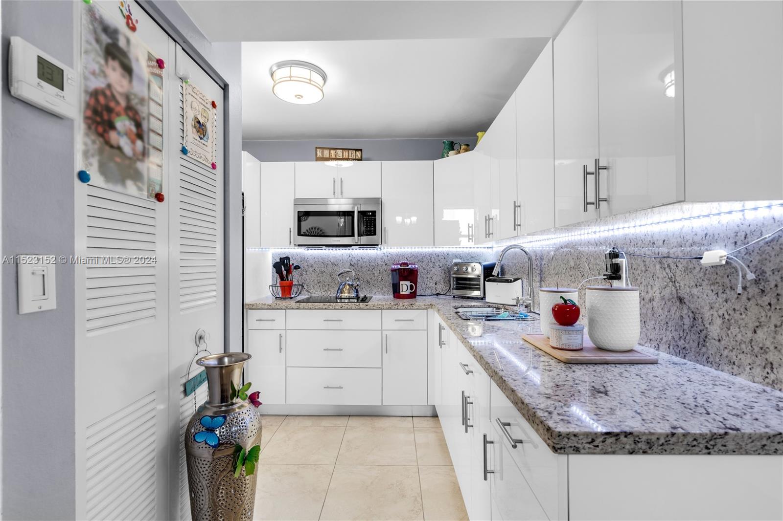 4500 W 19th Ct 241, Hialeah, Florida 33012, 1 Bedroom Bedrooms, ,1 BathroomBathrooms,Residential,For Sale,4500 W 19th Ct 241,A11523152