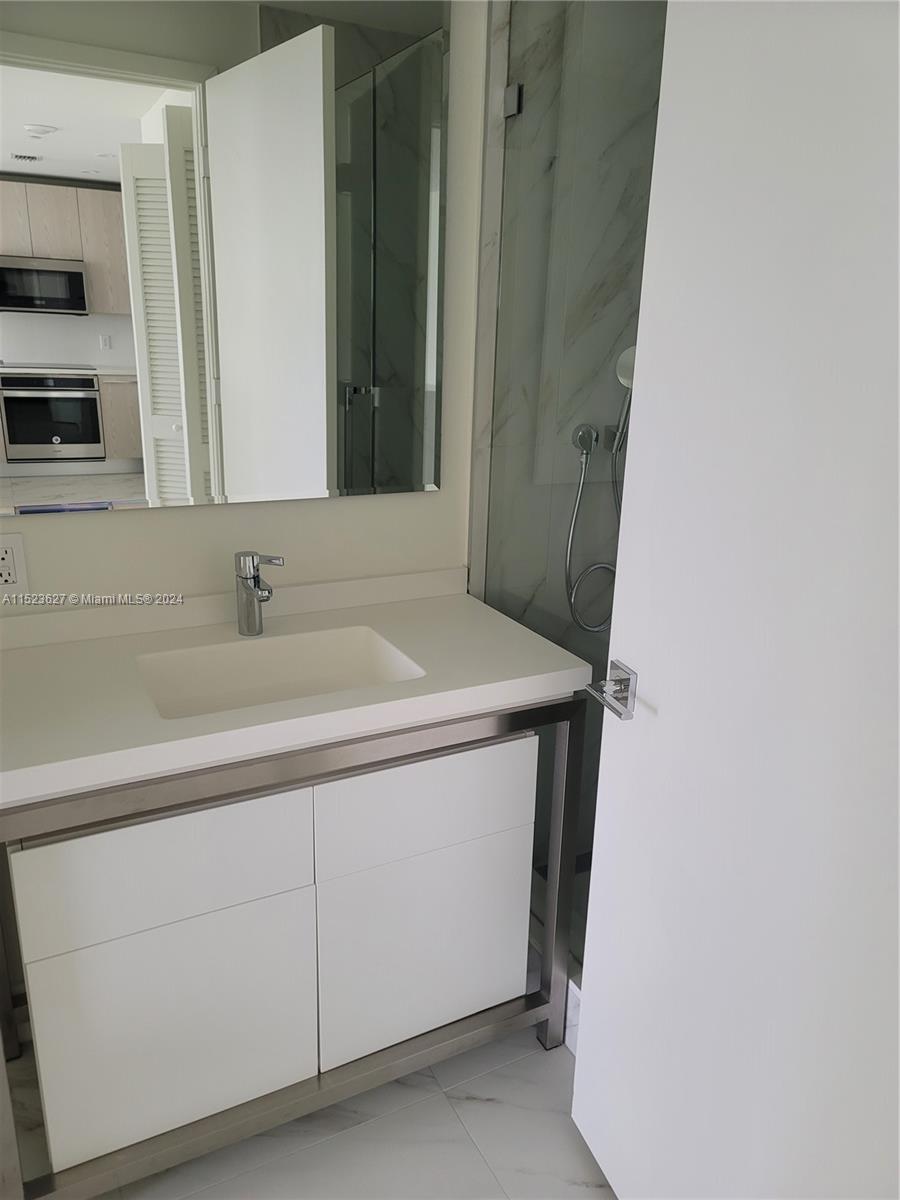 2000 metropica Way 2411, Sunrise, Florida 33323, 2 Bedrooms Bedrooms, ,2 BathroomsBathrooms,Residential,For Sale,2000 metropica Way 2411,A11523627