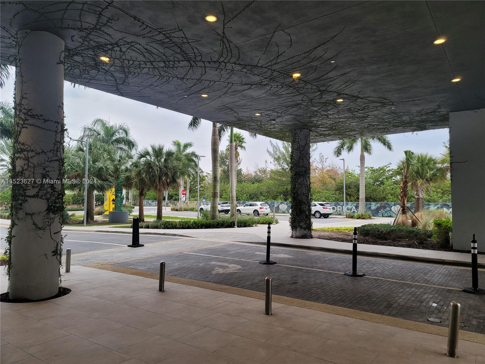 2000 metropica Way 2411, Sunrise, Florida 33323, 2 Bedrooms Bedrooms, ,2 BathroomsBathrooms,Residential,For Sale,2000 metropica Way 2411,A11523627