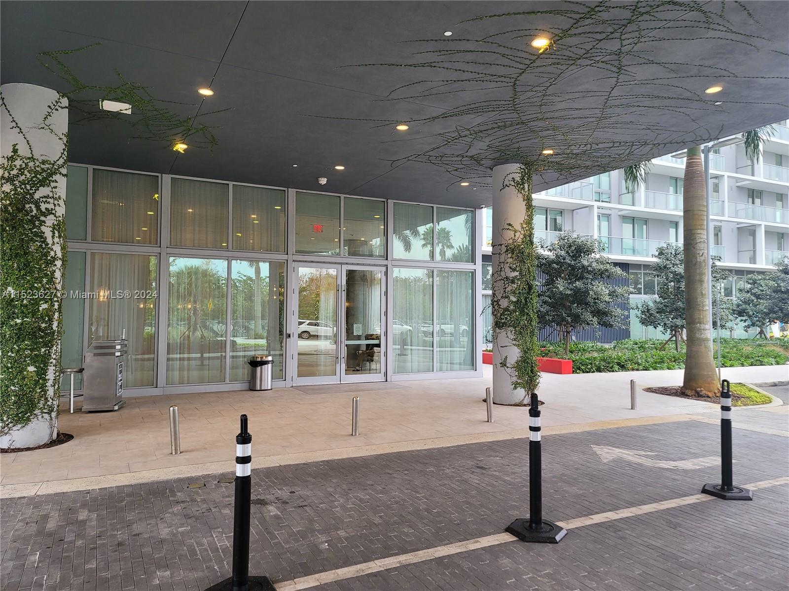 2000 metropica Way 2411, Sunrise, Florida 33323, 2 Bedrooms Bedrooms, ,2 BathroomsBathrooms,Residential,For Sale,2000 metropica Way 2411,A11523627