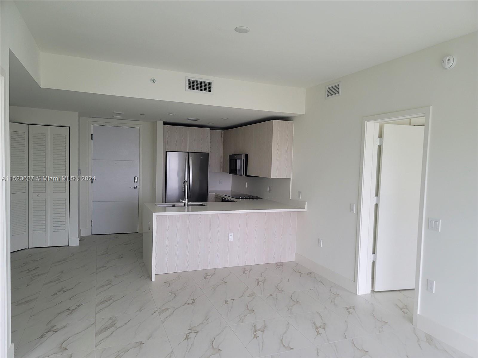 2000 metropica Way 2411, Sunrise, Florida 33323, 2 Bedrooms Bedrooms, ,2 BathroomsBathrooms,Residential,For Sale,2000 metropica Way 2411,A11523627