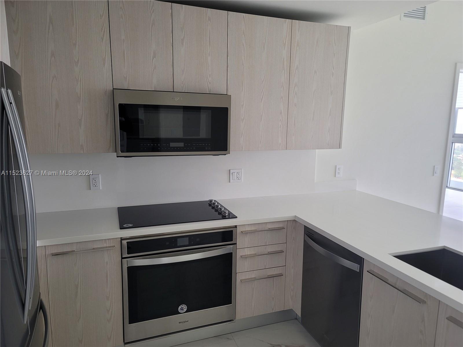 2000 metropica Way 2411, Sunrise, Florida 33323, 2 Bedrooms Bedrooms, ,2 BathroomsBathrooms,Residential,For Sale,2000 metropica Way 2411,A11523627