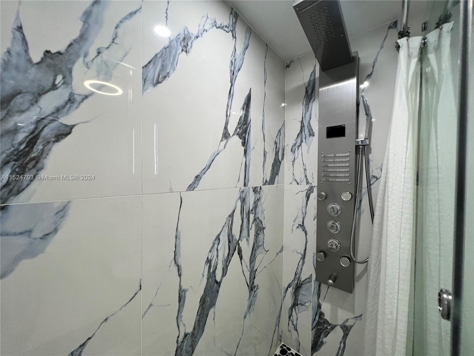19201 Collins Ave 336, Sunny Isles Beach, Florida 33160, ,1 BathroomBathrooms,Residential,For Sale,19201 Collins Ave 336,A11524703