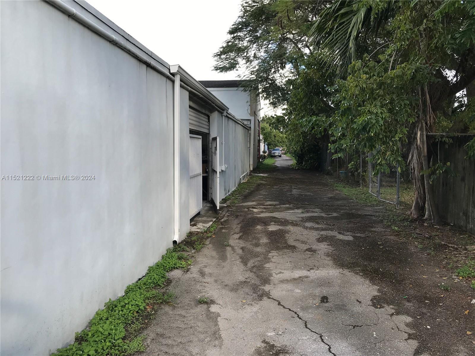 1628 NW 28th St, Miami, Florida 33142, ,Commercialsale,For Sale,1628 NW 28th St,A11521222