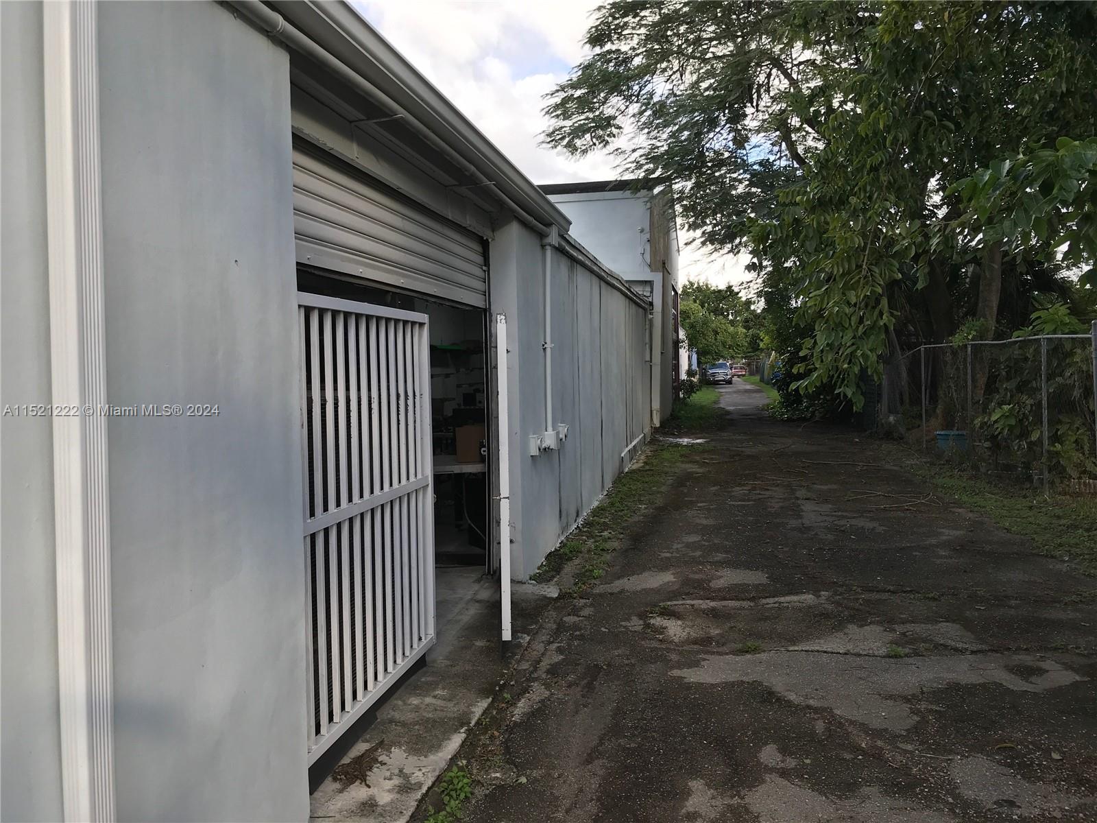 1628 NW 28th St, Miami, Florida 33142, ,Commercialsale,For Sale,1628 NW 28th St,A11521222