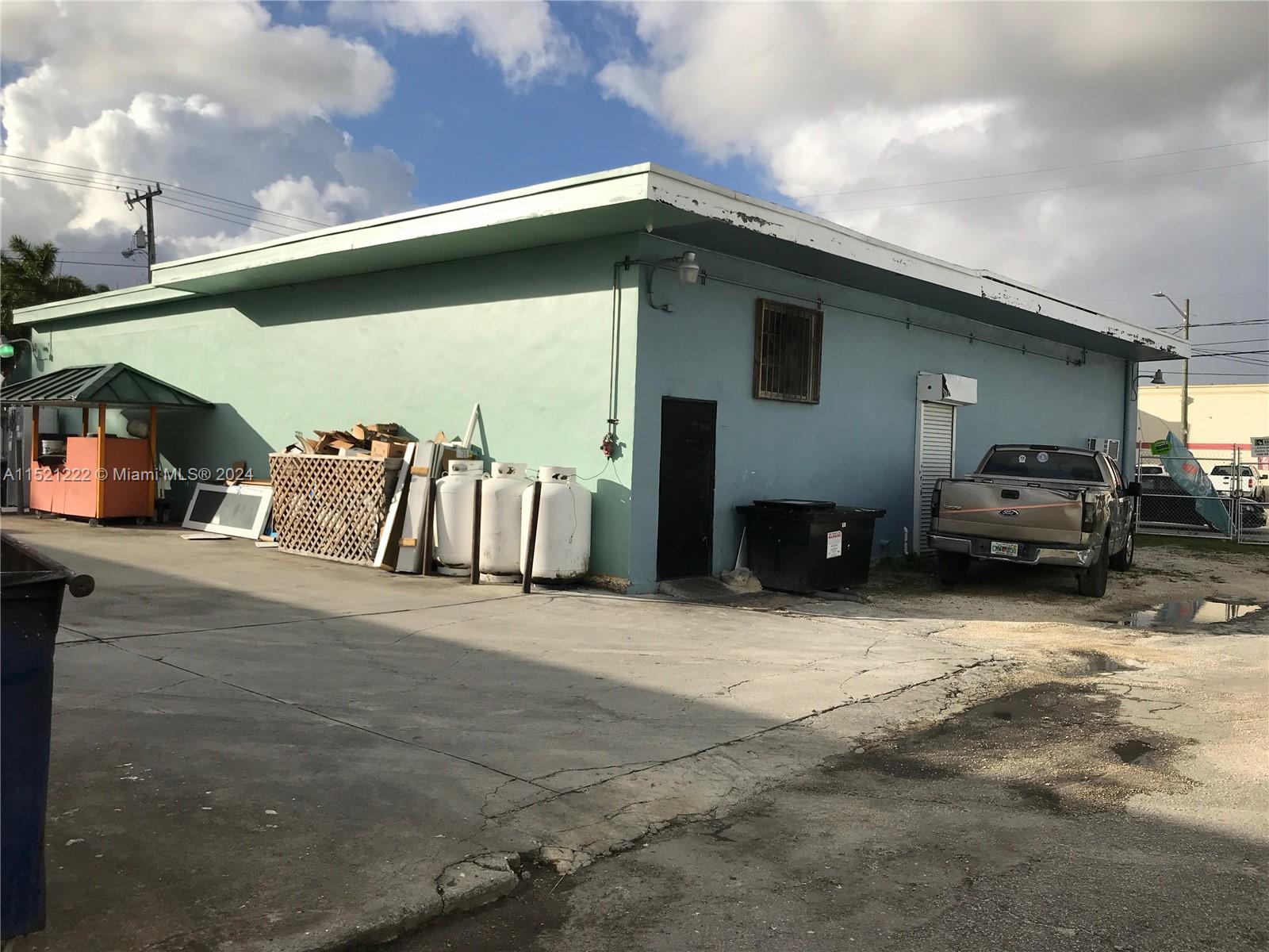 1628 NW 28th St, Miami, Florida 33142, ,Commercialsale,For Sale,1628 NW 28th St,A11521222