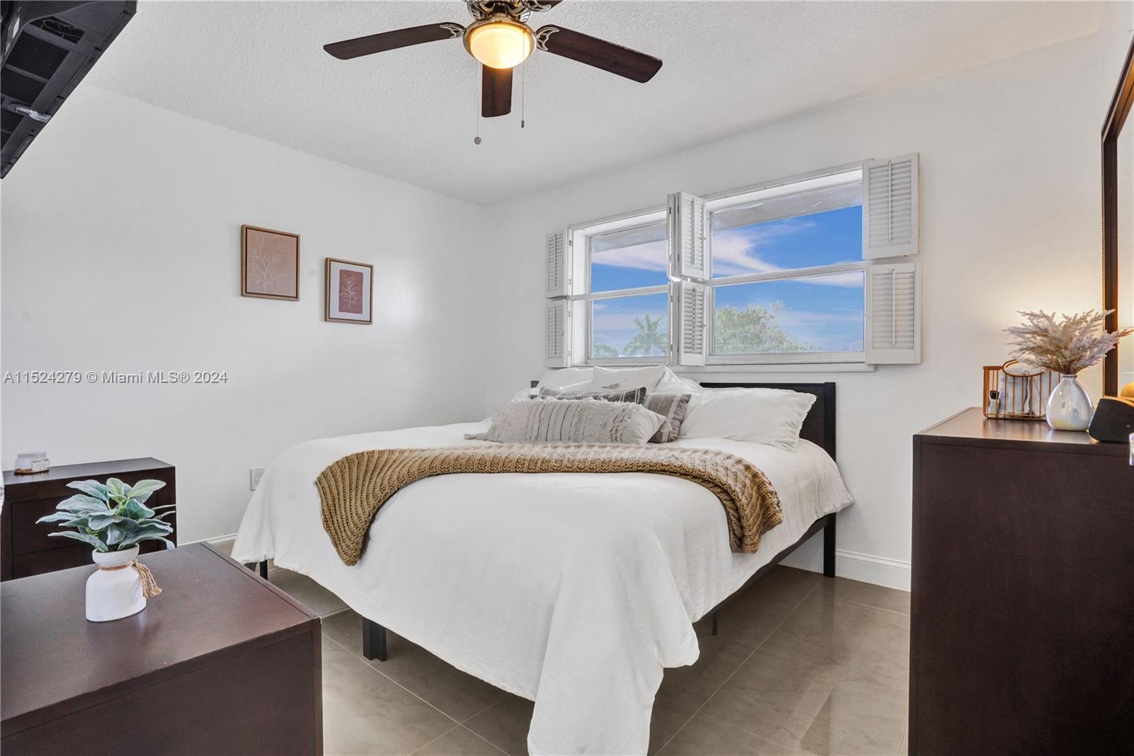 8881 Sunrise Lakes Blvd 210, Sunrise, Florida 33322, 2 Bedrooms Bedrooms, ,2 BathroomsBathrooms,Residential,For Sale,8881 Sunrise Lakes Blvd 210,A11524279