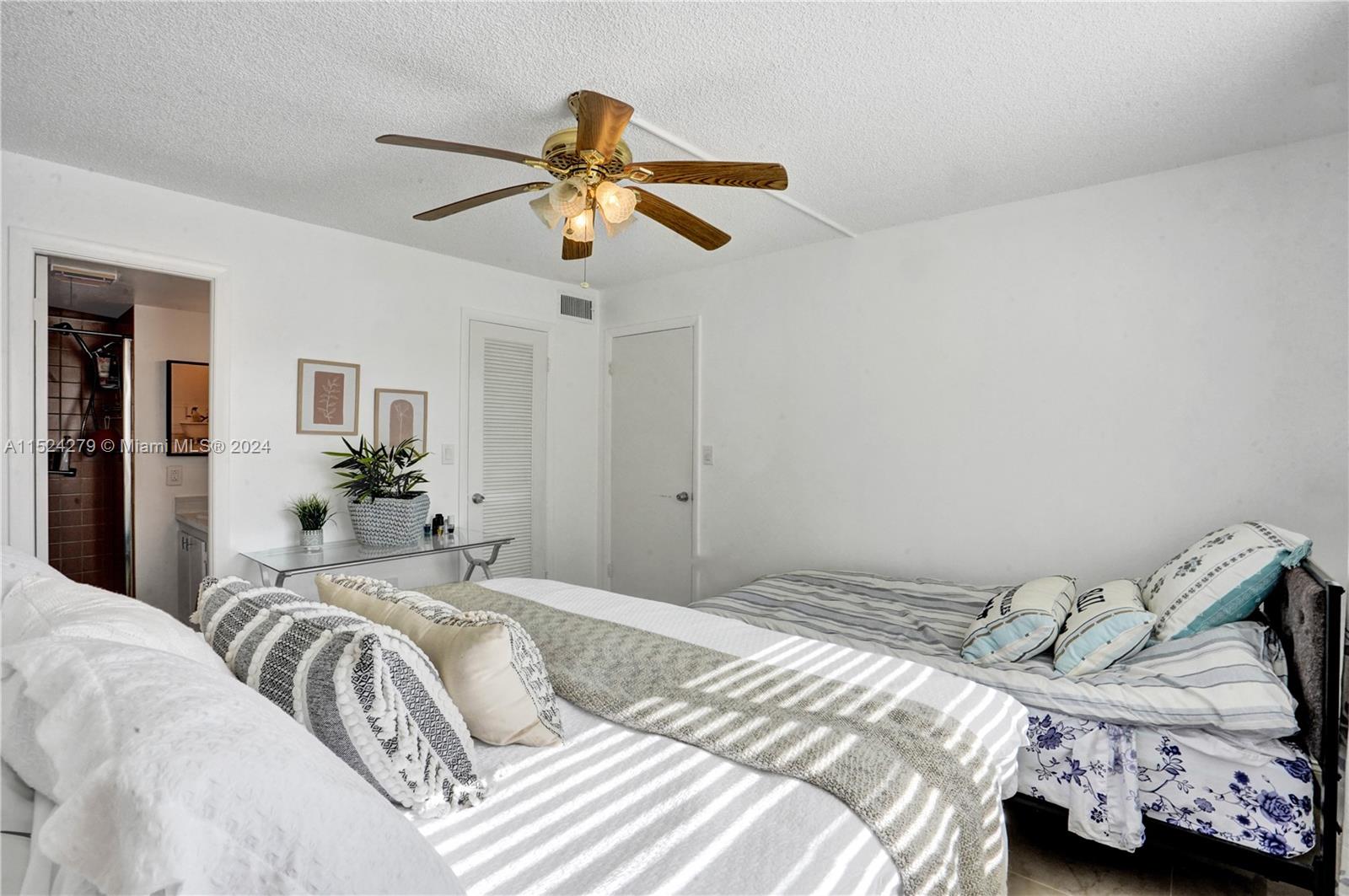 8881 Sunrise Lakes Blvd 210, Sunrise, Florida 33322, 2 Bedrooms Bedrooms, ,2 BathroomsBathrooms,Residential,For Sale,8881 Sunrise Lakes Blvd 210,A11524279
