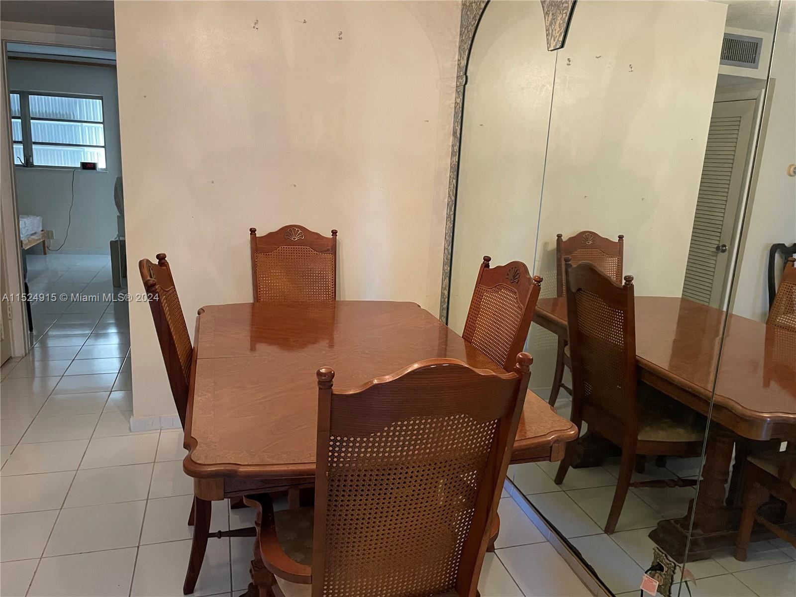 5300 Washington St E206, Hollywood, Florida 33021, 1 Bedroom Bedrooms, ,1 BathroomBathrooms,Residential,For Sale,5300 Washington St E206,A11524915