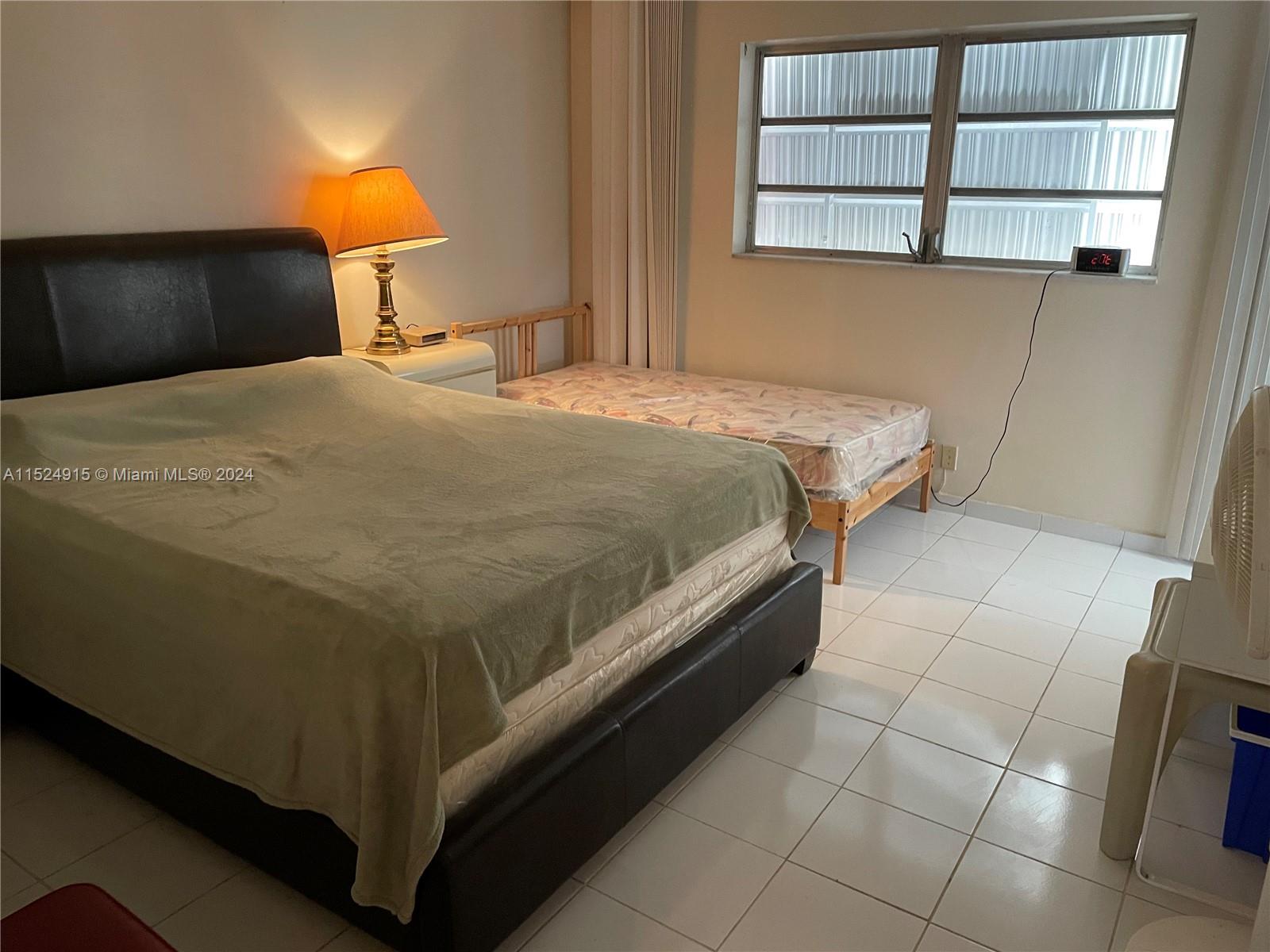 5300 Washington St E206, Hollywood, Florida 33021, 1 Bedroom Bedrooms, ,1 BathroomBathrooms,Residential,For Sale,5300 Washington St E206,A11524915