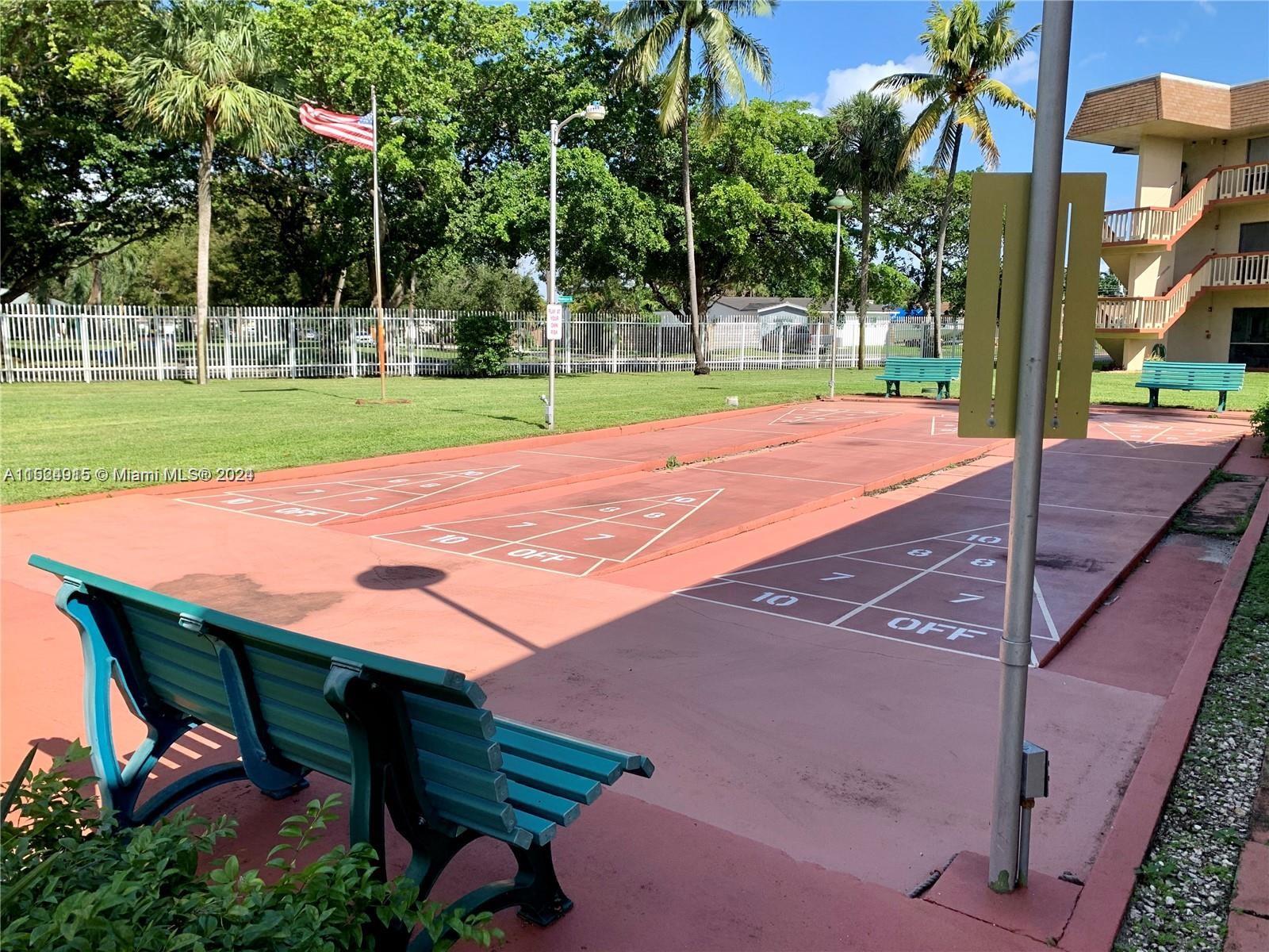 5300 Washington St E206, Hollywood, Florida 33021, 1 Bedroom Bedrooms, ,1 BathroomBathrooms,Residential,For Sale,5300 Washington St E206,A11524915