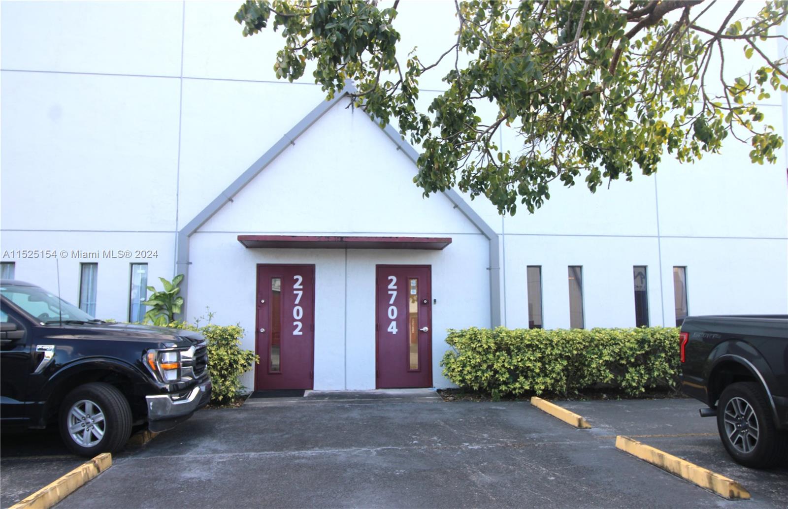2704 NW 112th Ave 2704, Doral, Florida 33172, ,Commerciallease,For Rent,2704 NW 112th Ave 2704,A11525154