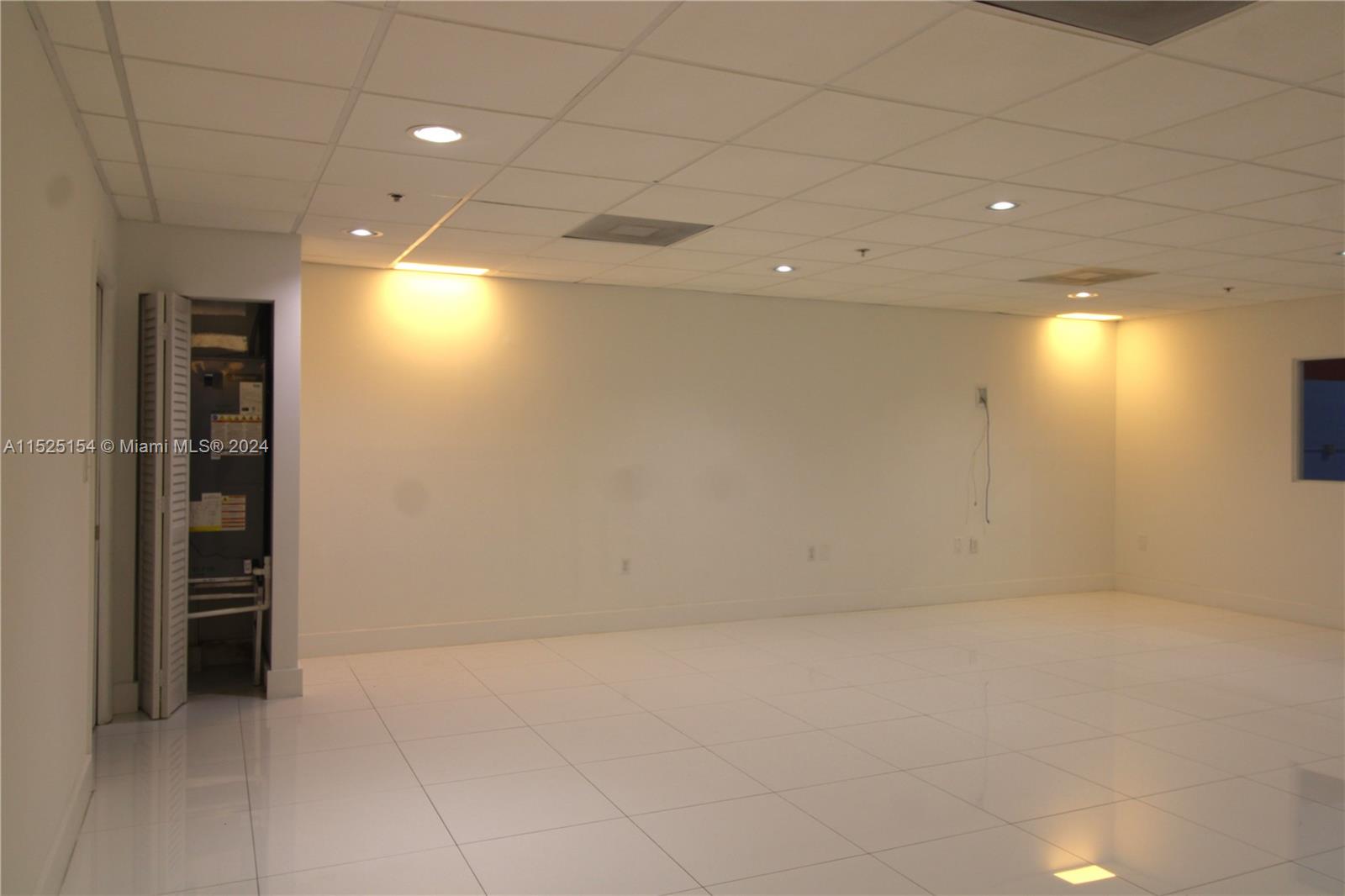 2704 NW 112th Ave 2704, Doral, Florida 33172, ,Commerciallease,For Rent,2704 NW 112th Ave 2704,A11525154