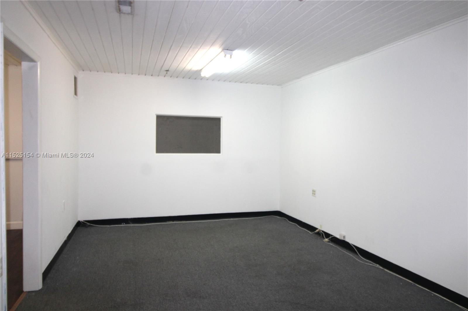 2704 NW 112th Ave 2704, Doral, Florida 33172, ,Commerciallease,For Rent,2704 NW 112th Ave 2704,A11525154
