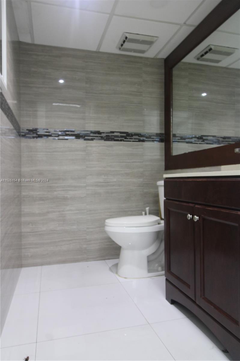 2704 NW 112th Ave 2704, Doral, Florida 33172, ,Commerciallease,For Rent,2704 NW 112th Ave 2704,A11525154