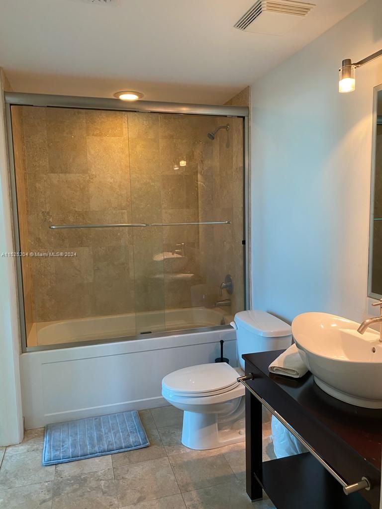 350 S Miami Ave 3312, Miami, Florida 33130, 1 Bedroom Bedrooms, ,1 BathroomBathrooms,Residentiallease,For Rent,350 S Miami Ave 3312,A11525204