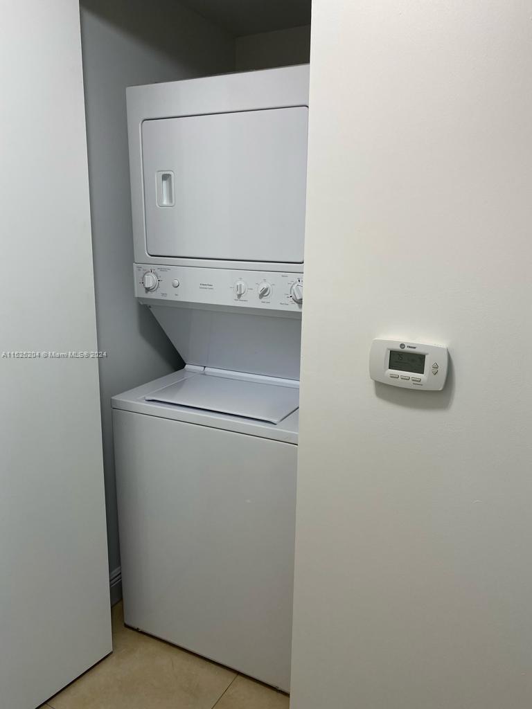350 S Miami Ave 3312, Miami, Florida 33130, 1 Bedroom Bedrooms, ,1 BathroomBathrooms,Residentiallease,For Rent,350 S Miami Ave 3312,A11525204