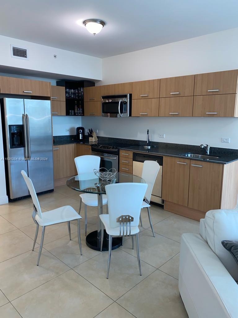 350 S Miami Ave 3312, Miami, Florida 33130, 1 Bedroom Bedrooms, ,1 BathroomBathrooms,Residentiallease,For Rent,350 S Miami Ave 3312,A11525204