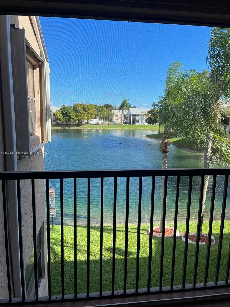 901 Adams Ter 901E, Homestead, Florida 33034, 2 Bedrooms Bedrooms, ,1 BathroomBathrooms,Residentiallease,For Rent,901 Adams Ter 901E,A11524463