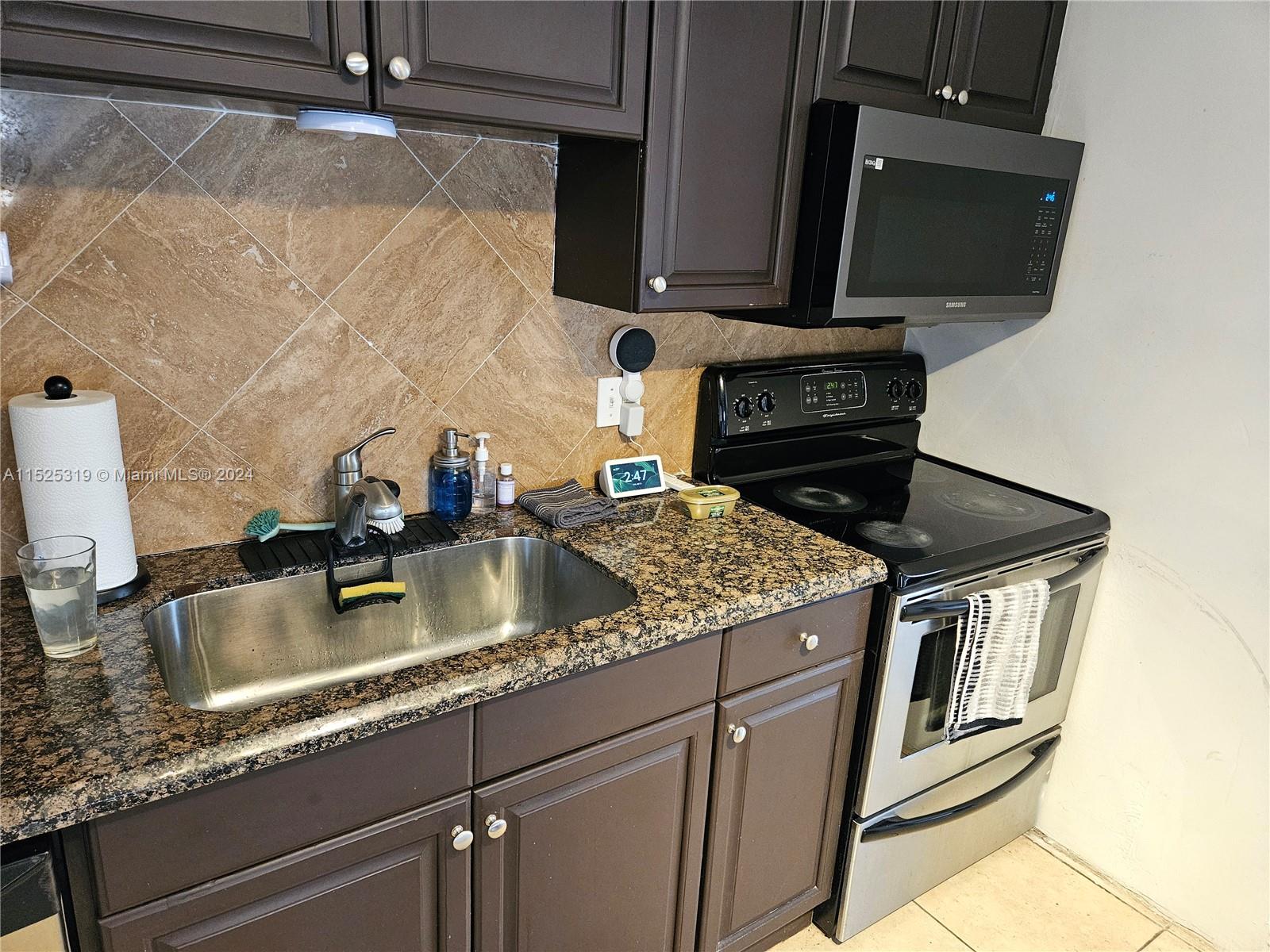 5801 NE 3rd Ave, Oakland Park, Florida 33334, 3 Bedrooms Bedrooms, ,2 BathroomsBathrooms,Residential,For Sale,5801 NE 3rd Ave,A11525319