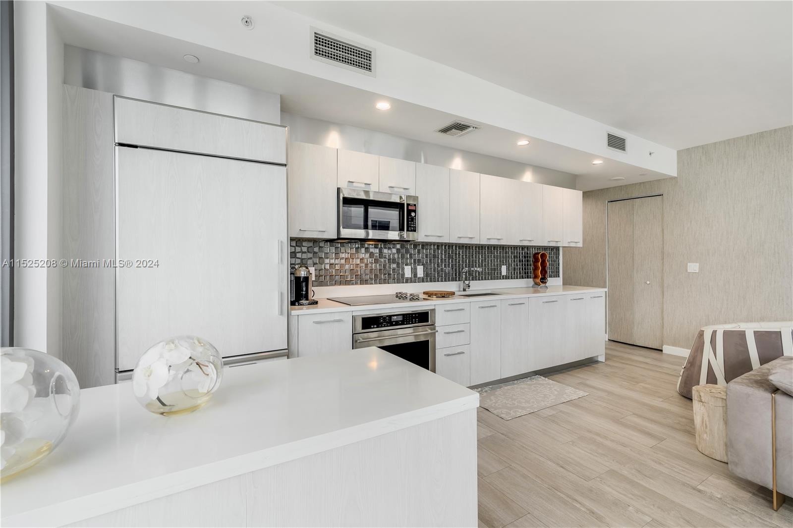 55 SW 9th St 4001, Miami, Florida 33130, 3 Bedrooms Bedrooms, ,3 BathroomsBathrooms,Residentiallease,For Rent,55 SW 9th St 4001,A11525208