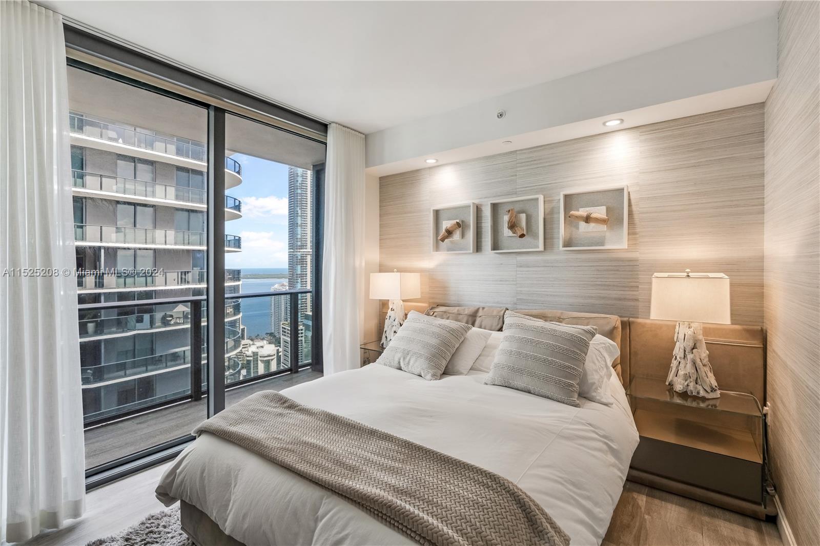 55 SW 9th St 4001, Miami, Florida 33130, 3 Bedrooms Bedrooms, ,3 BathroomsBathrooms,Residentiallease,For Rent,55 SW 9th St 4001,A11525208