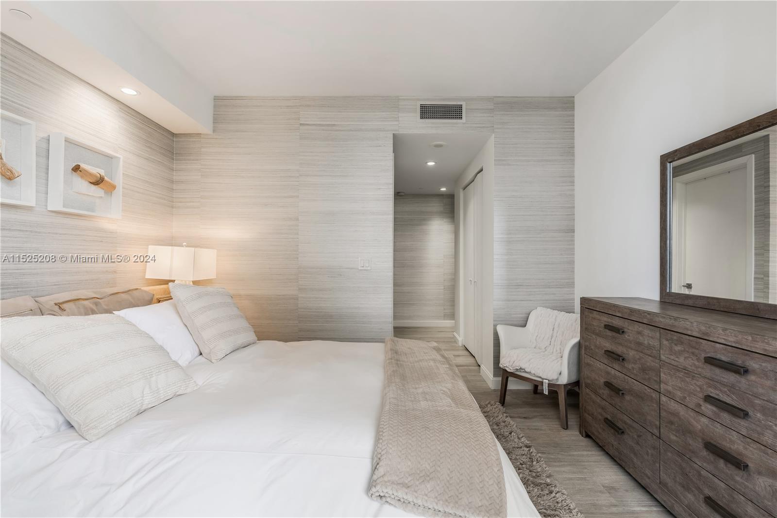 55 SW 9th St 4001, Miami, Florida 33130, 3 Bedrooms Bedrooms, ,3 BathroomsBathrooms,Residentiallease,For Rent,55 SW 9th St 4001,A11525208