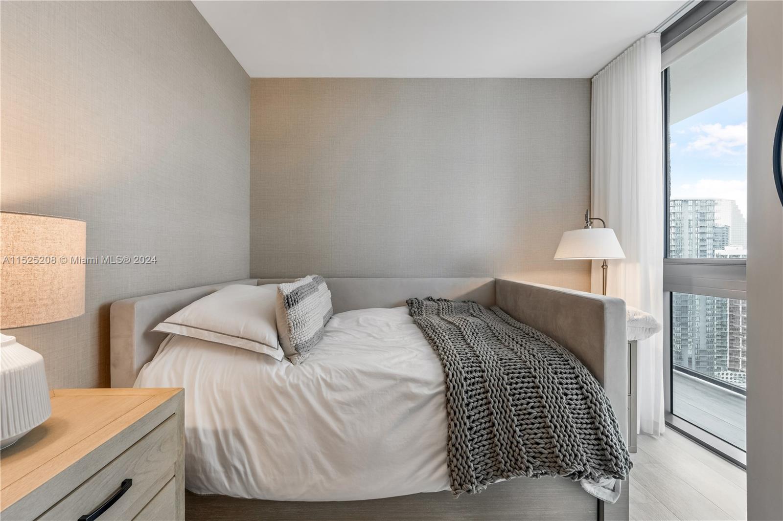 55 SW 9th St 4001, Miami, Florida 33130, 3 Bedrooms Bedrooms, ,3 BathroomsBathrooms,Residentiallease,For Rent,55 SW 9th St 4001,A11525208