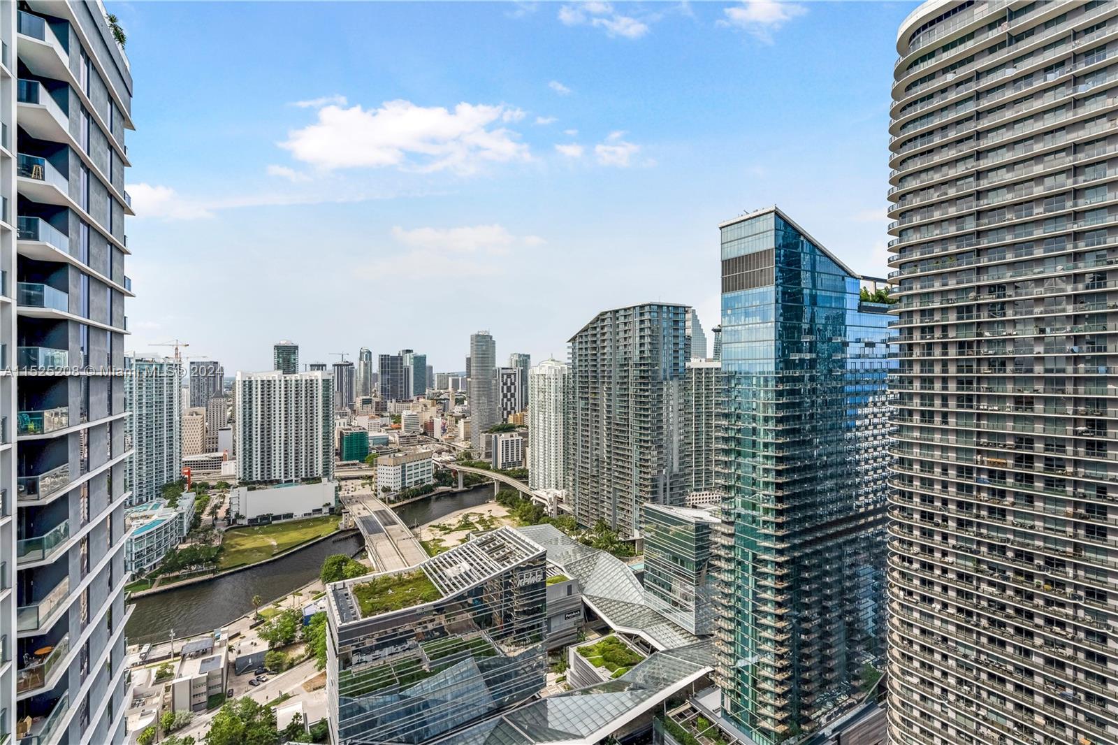 55 SW 9th St 4001, Miami, Florida 33130, 3 Bedrooms Bedrooms, ,3 BathroomsBathrooms,Residentiallease,For Rent,55 SW 9th St 4001,A11525208
