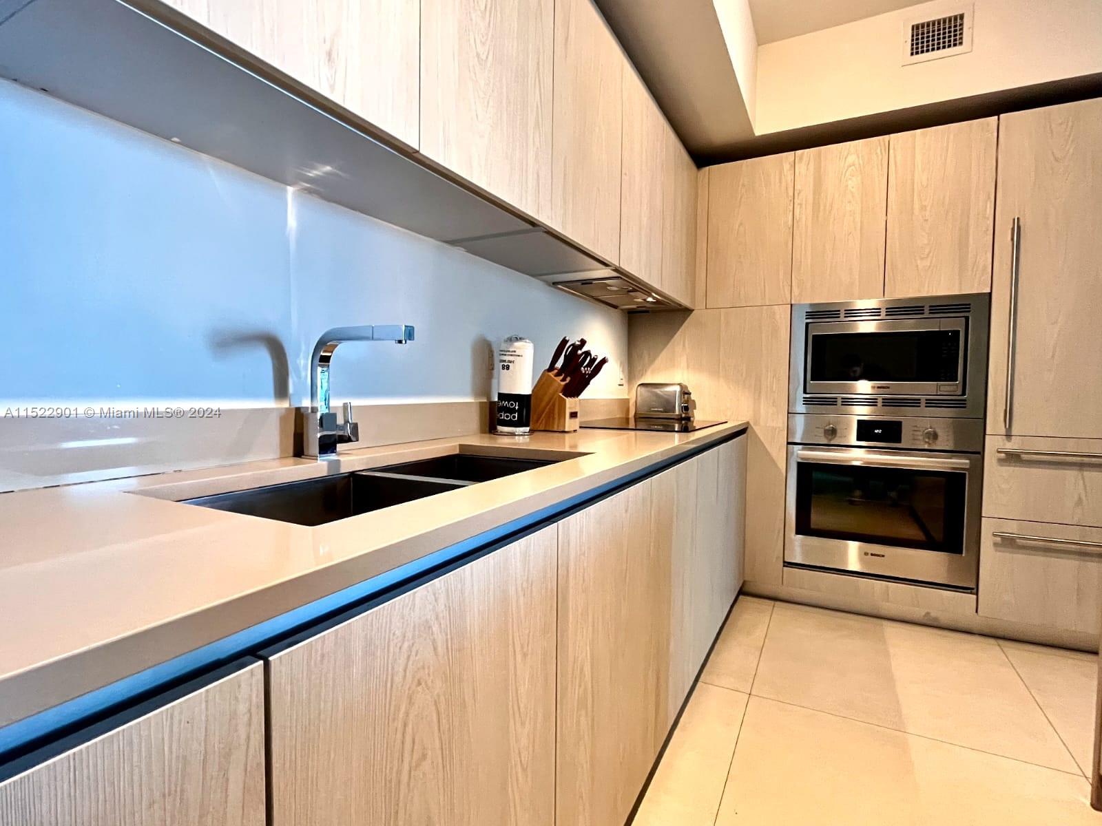 4111 S Ocean Dr 2109, Hollywood, Florida 33019, 1 Bedroom Bedrooms, ,1 BathroomBathrooms,Residential,For Sale,4111 S Ocean Dr 2109,A11522901