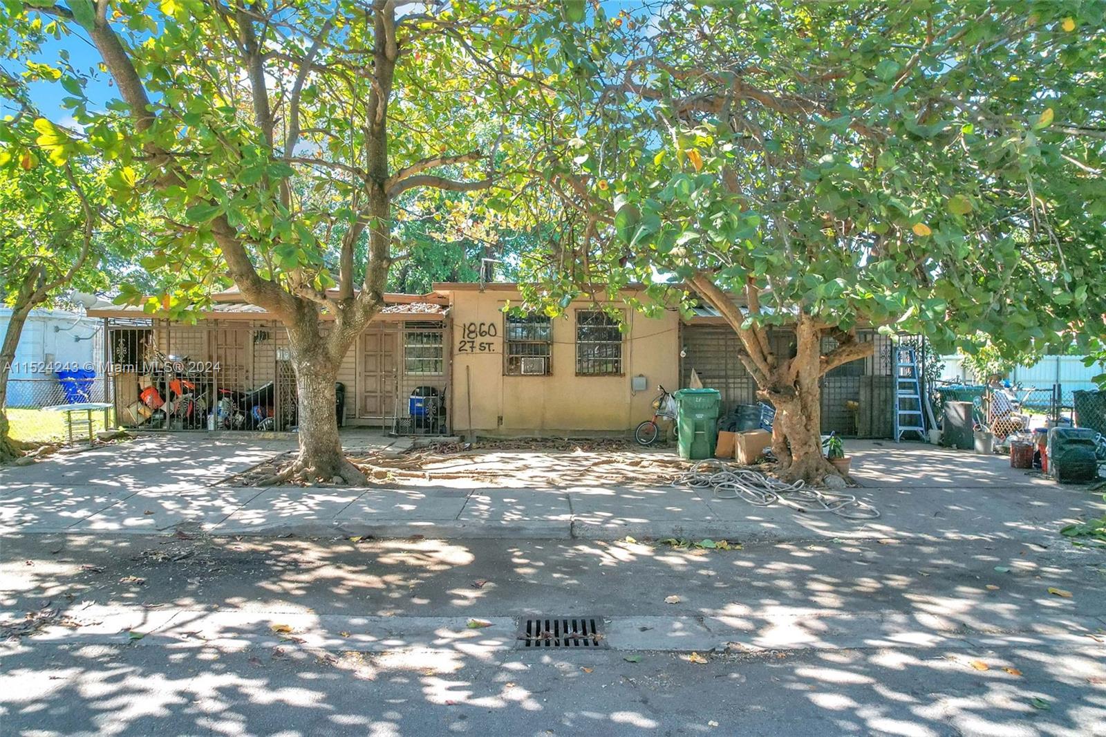 1860 NW 27th St, Miami, Florida 33142, ,Residentialincome,For Sale,1860 NW 27th St,A11524243