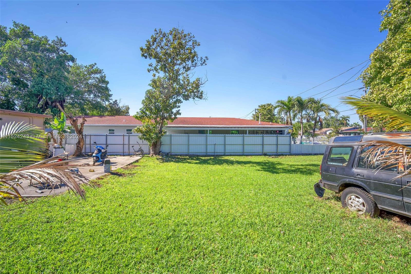 1860 NW 27th St, Miami, Florida 33142, ,Residentialincome,For Sale,1860 NW 27th St,A11524243