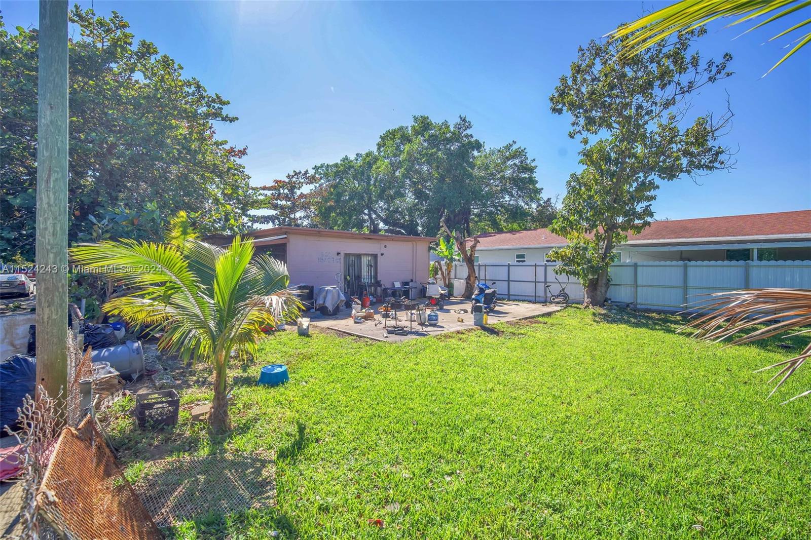 1860 NW 27th St, Miami, Florida 33142, ,Residentialincome,For Sale,1860 NW 27th St,A11524243