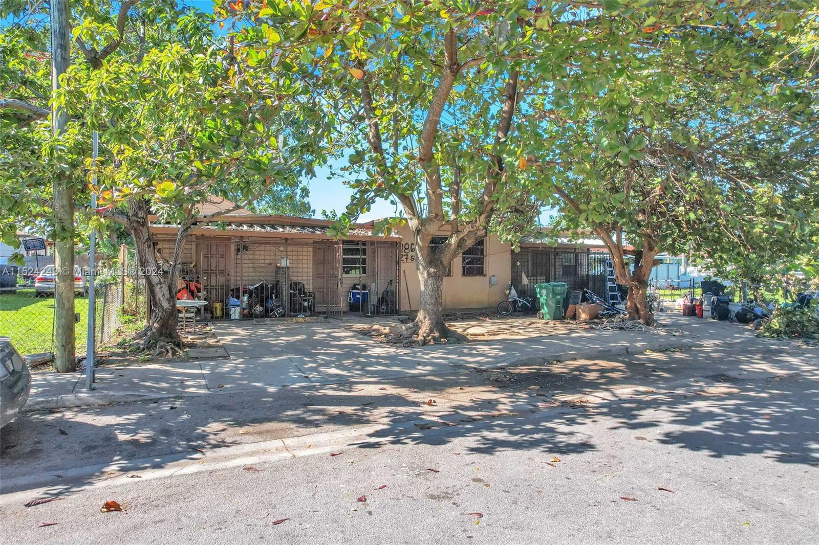 1860 NW 27th St, Miami, Florida 33142, ,Residentialincome,For Sale,1860 NW 27th St,A11524243