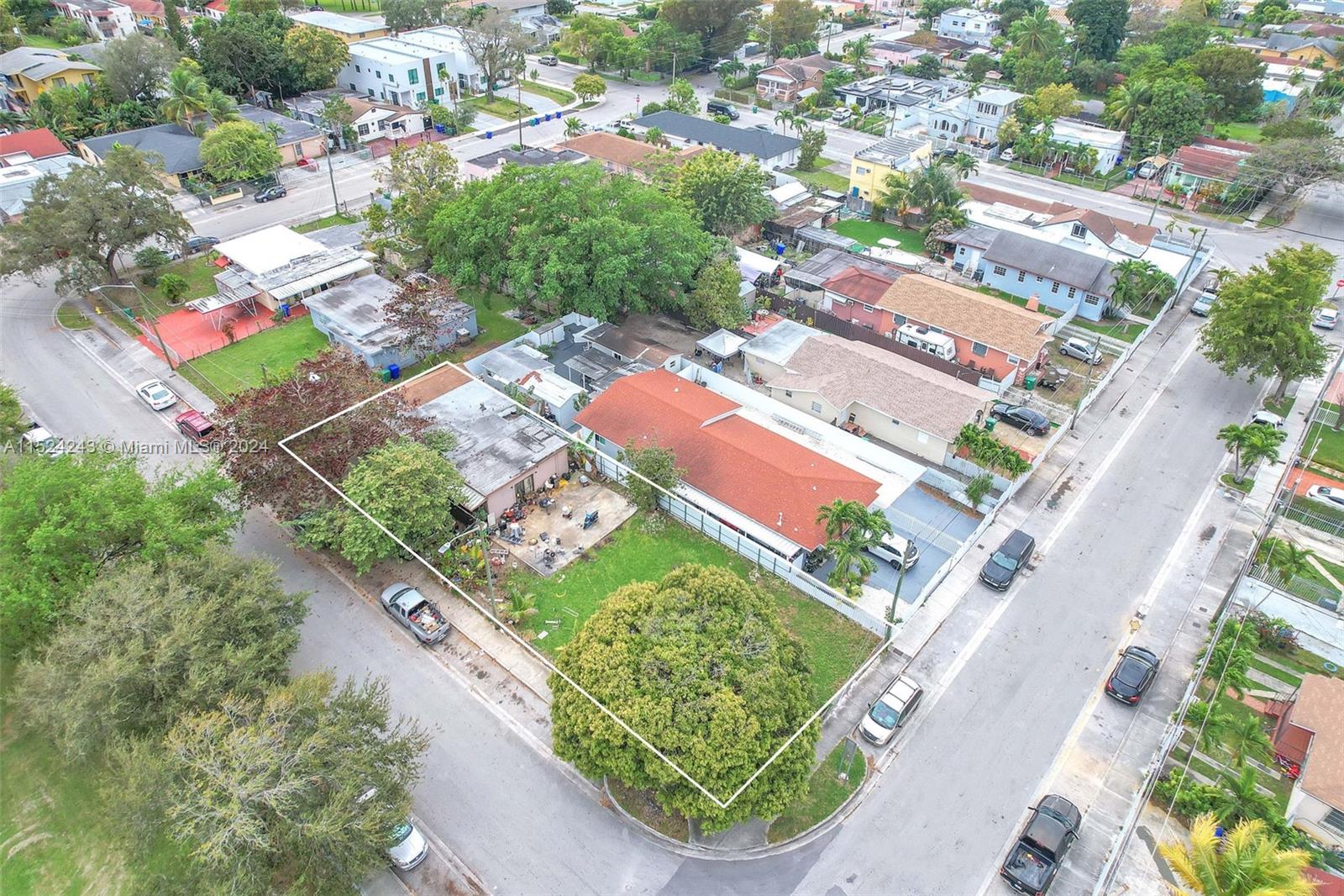 1860 NW 27th St, Miami, Florida 33142, ,Residentialincome,For Sale,1860 NW 27th St,A11524243