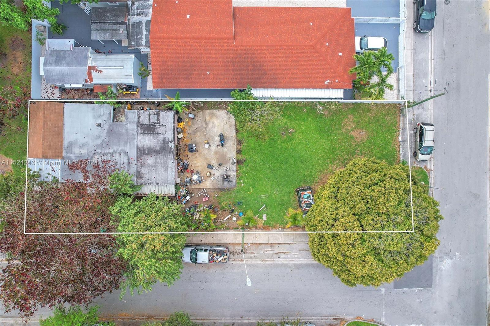 1860 NW 27th St, Miami, Florida 33142, ,Residentialincome,For Sale,1860 NW 27th St,A11524243