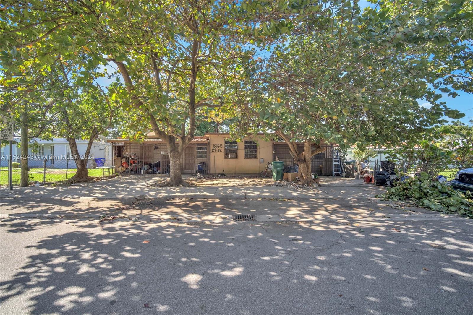 1860 NW 27th St, Miami, Florida 33142, ,Residentialincome,For Sale,1860 NW 27th St,A11524243