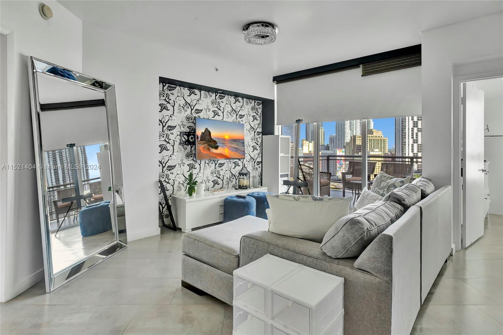 350 S Miami Ave 1703, Miami, Florida 33130, 2 Bedrooms Bedrooms, ,2 BathroomsBathrooms,Residential,For Sale,350 S Miami Ave 1703,A11521404