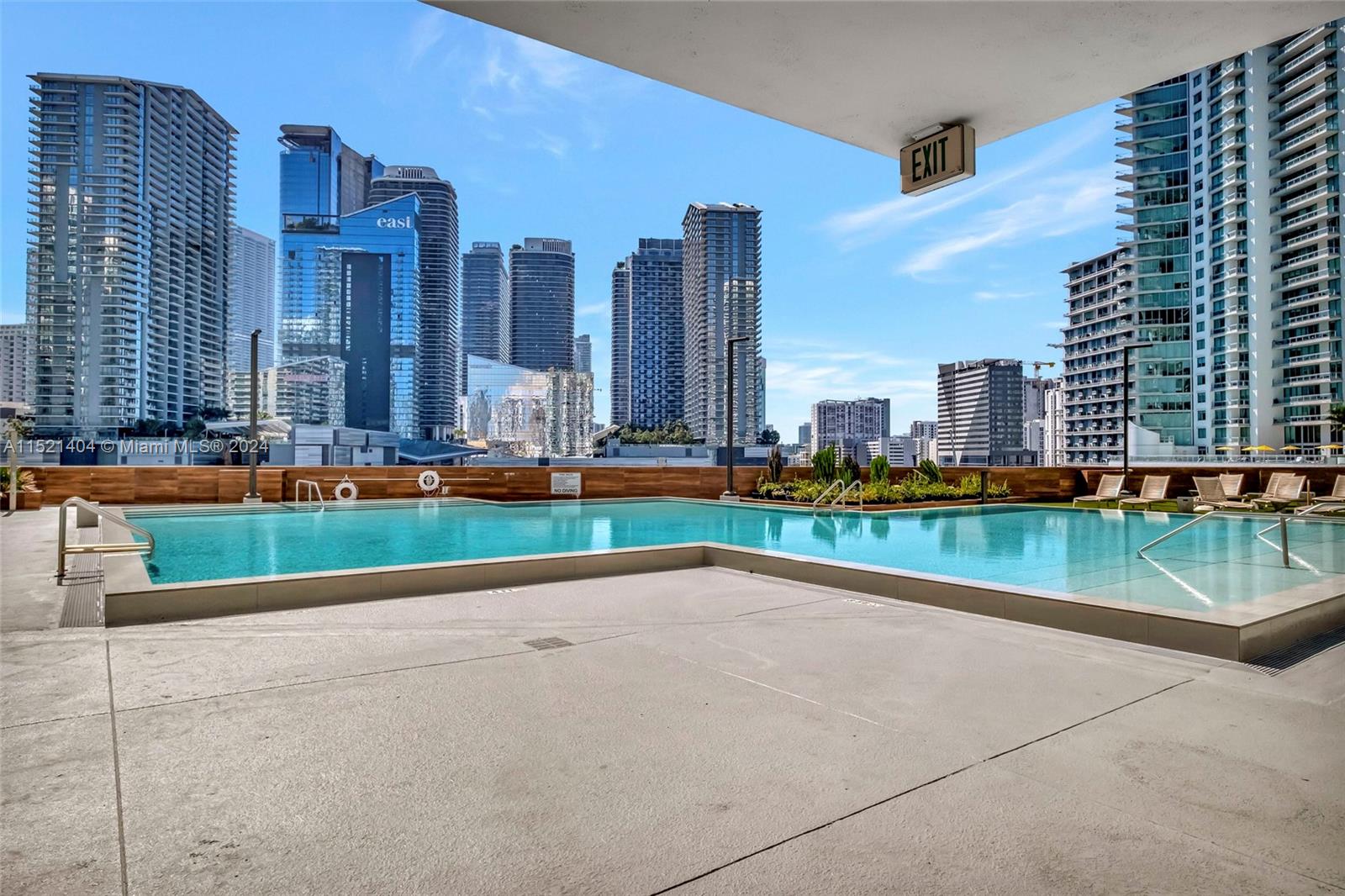 Pool deck with stunning view of Brickell